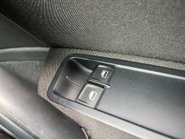 Volkswagen Golf S TDI BLUEMOTION TECHNOLOGY 17