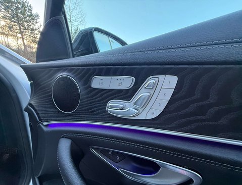 Mercedes-Benz E Class 2.0 E 220 AMG Line Night Edition Premium D Auto 5dr 36