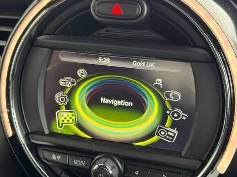 Mini Hatch 1.5 Cooper Euro 6 (s/s) 3dr 14