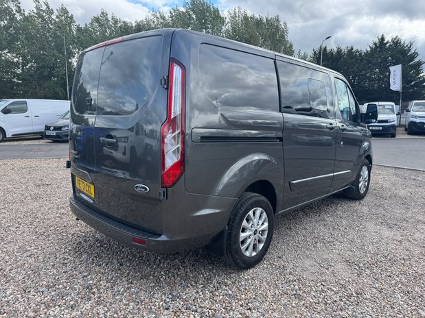 Ford Transit Custom Crew Cab AUTO SWB L1H1 Low Roof Limited 320 Air Con Alloys H/Seats EURO 6 7