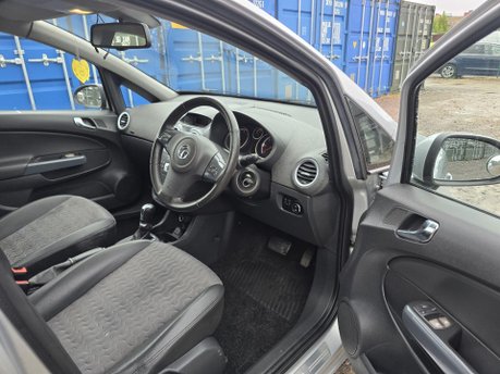 Vauxhall Corsa 1.4 16V SE Hatchback 5dr Petrol Auto Euro 5 (100 ps) 17