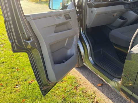 Volkswagen Transporter 2.0 TDI T30 Highline Panel Van 5dr Diesel DSG FWD LWB Euro 6 (s/s) (150 ps) 33