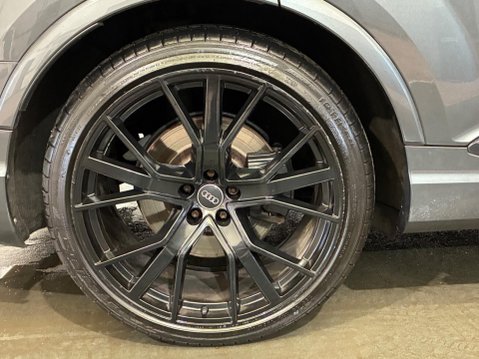 Audi SQ7 4.0 TDI V8 Tiptronic quattro Euro 6 (s/s) 5dr 41