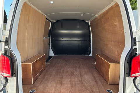 Volkswagen Transporter T32 Lwb 204 ps Tdi Highline 4Motion DSG Panel Van 13