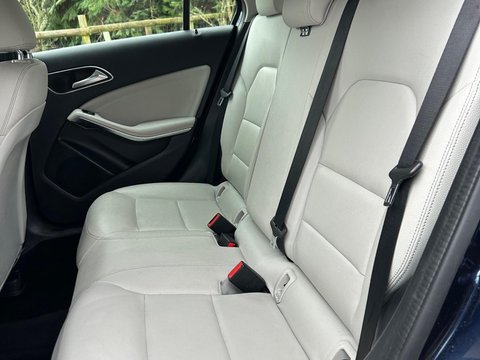 Mercedes-Benz A Class 1.6 A180 Sport 7G-DCT Euro 6 (s/s) 5dr 21