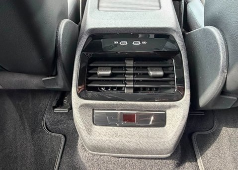 Volkswagen Id.5 Pro 77kWh Style SUV 5dr Electric Auto (174 ps) 24