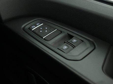 Nissan Primastar 30 L1H1 2.0 dCi 110ps Acenta 23