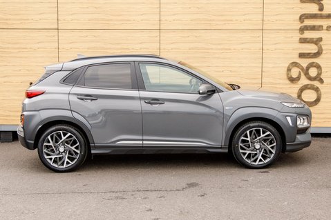 Hyundai KONA GDI PREMIUM 8