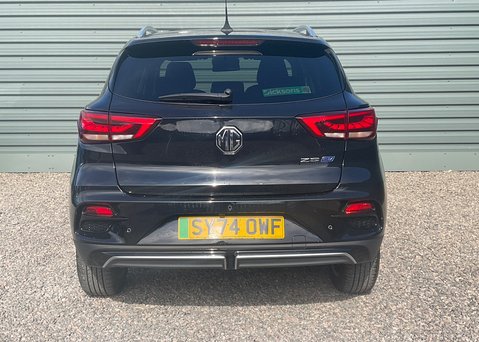 MG ZS EV 51kWh TROPHY CONNECT 8