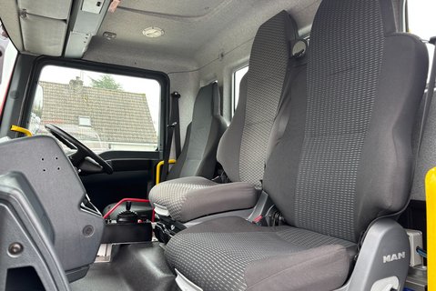 MAN TGM 18.290 4X2 Hiab Hook Loader 3