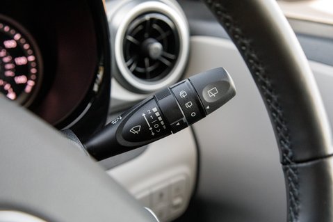 Hyundai i10 MPI PREMIUM 17