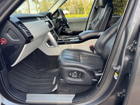 Land Rover Range Rover 3.0 TD V6 Vogue SE Auto 4WD Euro 6 (s/s) 5dr 34