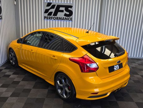 Ford Focus 2.0T EcoBoost ST-3 Hatchback 5dr Petrol Manual Euro 5 (s/s) (250 ps) 39