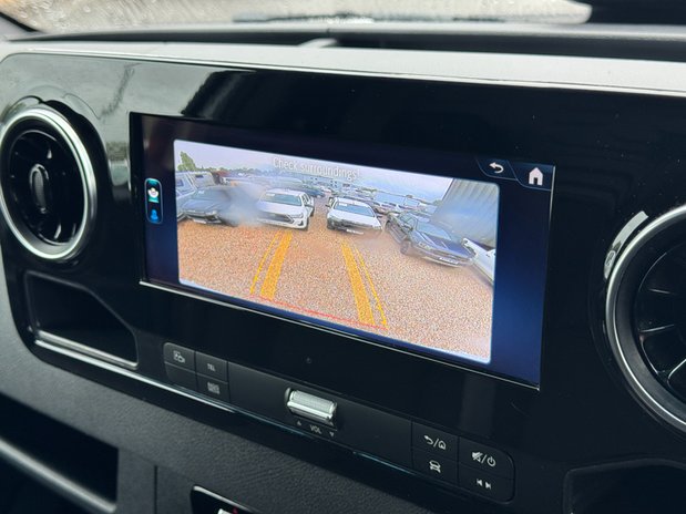 Mercedes-Benz Sprinter AUTO MWB L2H2 High Roof Pro Air Con Camera EURO 6 33