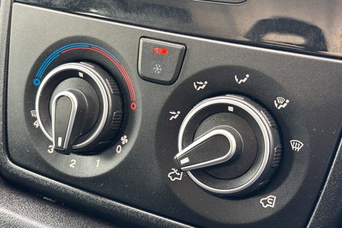 Peugeot Boxer 335 2.2 Hdi 130 ps Crew Cab Tipper - Air Con - Ex MOD 18