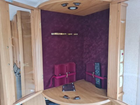 Auto-Trail Mohican Motor Home 31