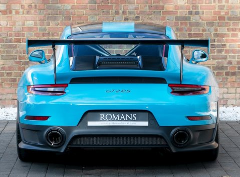 Porsche 911 (991) GT2 RS 5