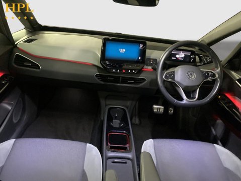Volkswagen ID.3 Pro Performance 58kWh Style Hatchback 5dr Electric Auto (204 ps) Air Con - 18