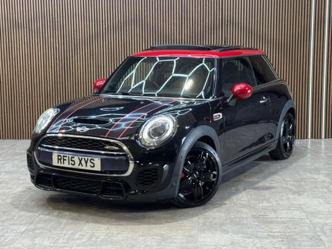 Mini Hatch 2.0 John Cooper Works Auto 3dr 37