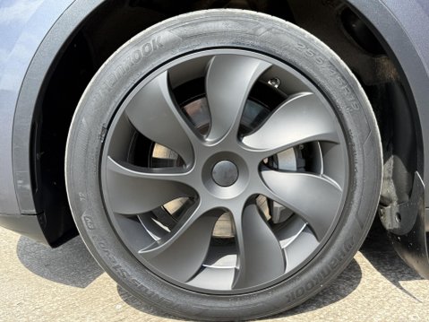 Tesla Model Y (Dual Motor) Long Range SUV 5dr Electric Auto 4WDE (384 bhp) 17