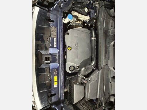 Land Rover Discovery Sport SD4 HSE LUXURY 10