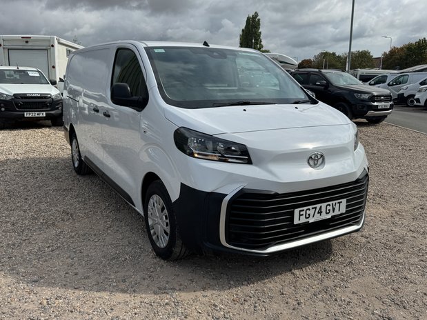 Toyota Proace MWB L2H1 (SOLD KH) Low Roof 3100 Air Con Sensors EURO 6 4