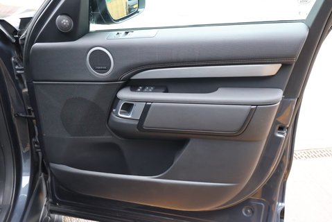 Land Rover Discovery COMMERCIAL DYNAMIC HSE HUGE FACTORY SPEC WITH ELECTRIC REAR LANDROVER SEATS 20