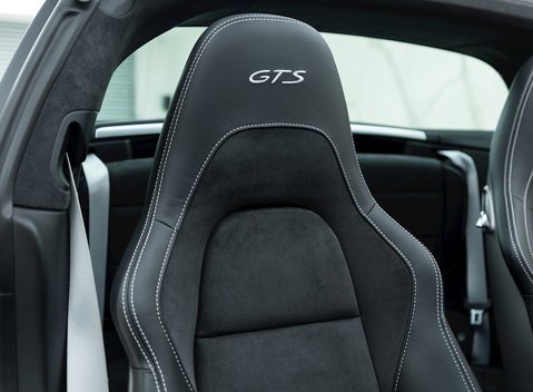 Porsche 911 Targa 4 GTS (991.2) Targa 14