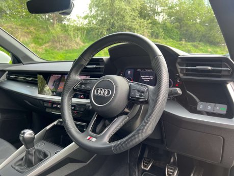 Audi A3 1.5 A3 Sportback 35 TFSI S Line 5dr 15