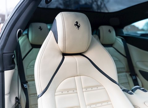 Ferrari GTC4 Lusso 13