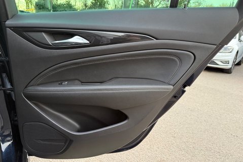Vauxhall Insignia SRI VX-LINE NAV AUTOMATIC - REVERSE CAMERA -20 INCH ALLOYS 29