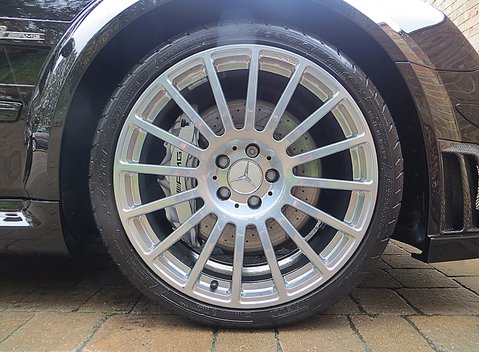 Mercedes-Benz CLK AMG Black Series 7