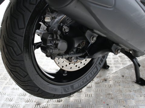 Yamaha Nmax 125 GPD125-A ABS 17