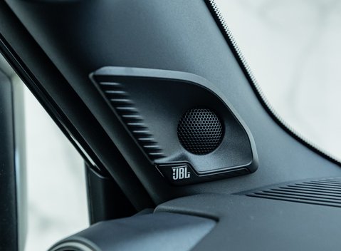 Toyota Land Cruiser Invincible 24