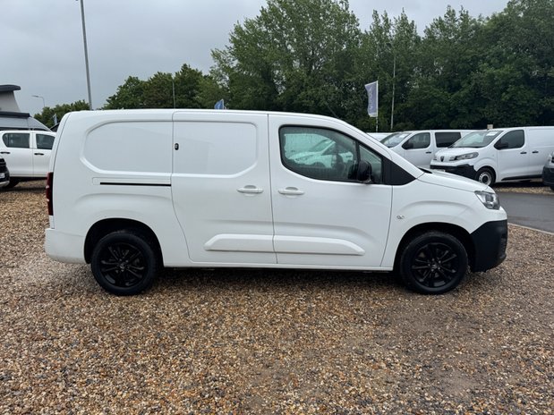 Citroen Berlingo LWB L2H1 [SOLD CM] Low Roof Driver 950 Air Con Alloys Nav Sensors EURO 6 NO 6