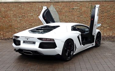Lamborghini Aventador LP 700-4 29