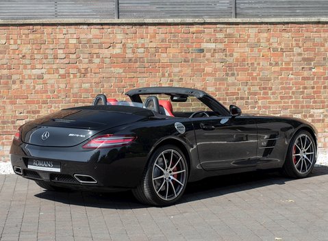 Mercedes-Benz SLS AMG Roadster 7