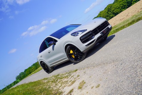 Porsche Cayenne COUPE TURBO 19