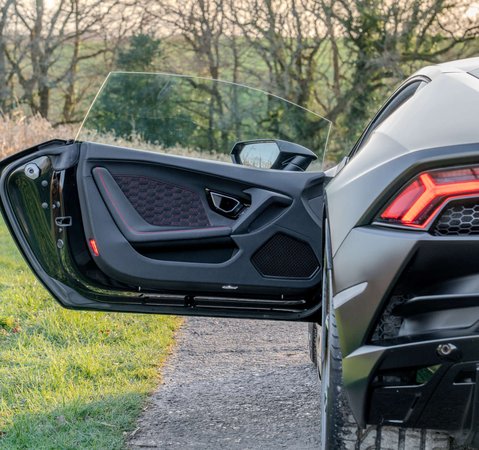 Lamborghini Huracan Evo LP 640-4 1