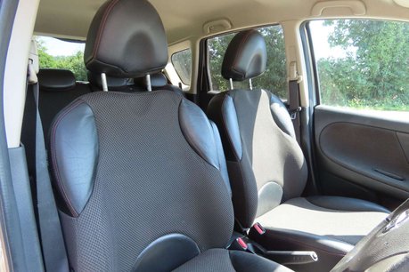 Nissan Note 1.6 16v SVE 5dr 8