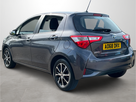 Toyota Yaris 1.5 Hybrid Icon Tech 5dr CVT 3