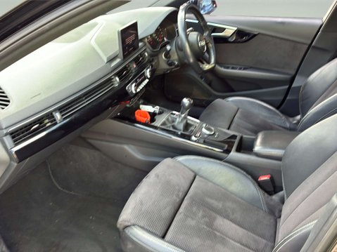 Audi A4 1.4 A4 Black Edition TFSI 5dr *NATIONAL DELIVERY* 11