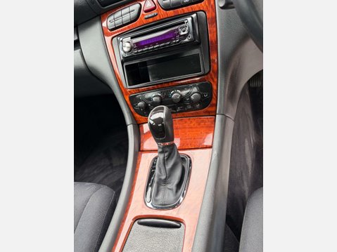 Mercedes-Benz C Class 1.8 C180 Kompressor Classic SE Saloon 4dr Petrol Automatic (202 g/km, 143 b 11