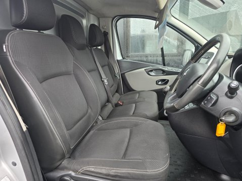 Renault Trafic SL27 SPORT DCI S/R P/V 9