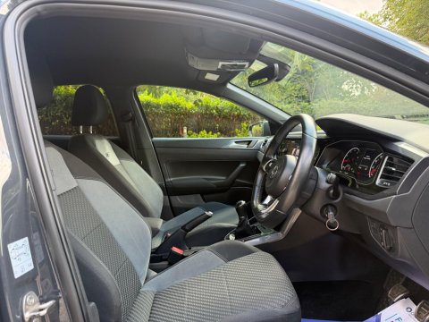 Volkswagen Polo 1.0 TSI R-Line Euro 6 (s/s) 5dr 18