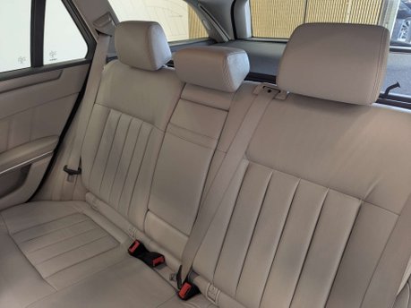 Mercedes-Benz E Class 3.0 E350 AMG Sport Bluetec Auto 5dr 42