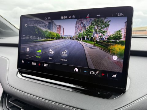 Skoda Enyaq iV 82kWh 80 SportLine SUV 5dr Electric Auto (DC125kW) (204 ps) 42