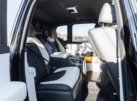 Rolls-Royce Cullinan Black Badge 19