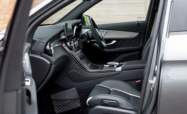 Mercedes-Benz GLC GLC 63 S 4Matic 15