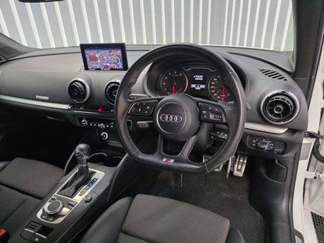Audi A3 2.0 TFSI S line Saloon 4dr Petrol S Tronic Euro 6 (s/s) (190 ps) 32